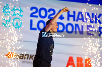 2024-07-21 - BARCLAY James, Panasonic Jaguar Racing Team Director, portrait, podium, portrait during the 2024 Hankook London ePrix, 10th meeting of the 2023-24 ABB FIA Formula E World Championship, on the ExCeL London from June 18 to 21, 2024 in London, United Kingdom - 2024 FORMULA E LONDON EPRIX - FORMULA E - MOTORS