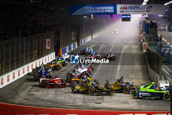 2024-07-21 - 02 VANDOORNE Stoffel (bel), DS Penske, DS E-Tense FE23, action during the 2024 Hankook London ePrix, 10th meeting of the 2023-24 ABB FIA Formula E World Championship, on the ExCeL London from June 18 to 21, 2024 in London, United Kingdom - 2024 FORMULA E LONDON EPRIX - FORMULA E - MOTORS