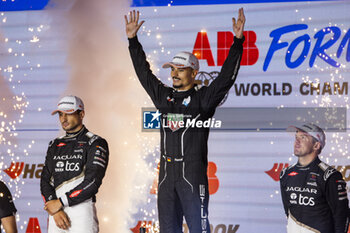 2024-07-21 - WEHRLEIN Pascal (ger), TAG HEUER Porsche Formula E Team, Porsche 99X Electric, portrait during the 2024 Hankook London ePrix, 10th meeting of the 2023-24 ABB FIA Formula E World Championship, on the ExCeL London from June 18 to 21, 2024 in London, United Kingdom - 2024 FORMULA E LONDON EPRIX - FORMULA E - MOTORS