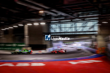 2024-07-21 - 22 ROWLAND Oliver (gbr), Nissan Formula E Team, Nissan e-4ORCE 04, action during the 2024 Hankook London ePrix, 10th meeting of the 2023-24 ABB FIA Formula E World Championship, on the ExCeL London from June 18 to 21, 2024 in London, United Kingdom - 2024 FORMULA E LONDON EPRIX - FORMULA E - MOTORS