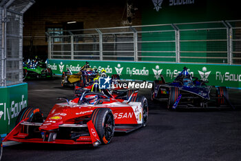 2024-07-21 - 22 ROWLAND Oliver (gbr), Nissan Formula E Team, Nissan e-4ORCE 04, action during the 2024 Hankook London ePrix, 10th meeting of the 2023-24 ABB FIA Formula E World Championship, on the ExCeL London from June 18 to 21, 2024 in London, United Kingdom - 2024 FORMULA E LONDON EPRIX - FORMULA E - MOTORS