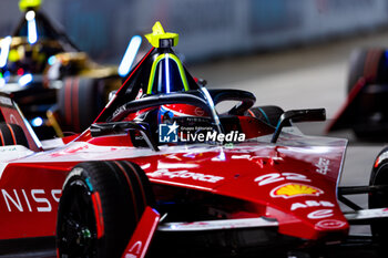 2024-07-21 - 22 ROWLAND Oliver (gbr), Nissan Formula E Team, Nissan e-4ORCE 04, action during the 2024 Hankook London ePrix, 10th meeting of the 2023-24 ABB FIA Formula E World Championship, on the ExCeL London from June 18 to 21, 2024 in London, United Kingdom - 2024 FORMULA E LONDON EPRIX - FORMULA E - MOTORS