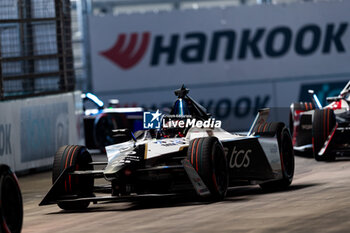 2024-07-21 - 09 EVANS Mitch (nzl), Jaguar TCS Racing, Jaguar I-Type 6, action during the 2024 Hankook London ePrix, 10th meeting of the 2023-24 ABB FIA Formula E World Championship, on the ExCeL London from June 18 to 21, 2024 in London, United Kingdom - 2024 FORMULA E LONDON EPRIX - FORMULA E - MOTORS