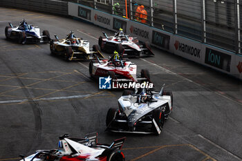 2024-07-21 - 37 CASSIDY Nick (nzl), Jaguar TCS Racing, Jaguar I-Type 6, action during the 2024 Hankook London ePrix, 10th meeting of the 2023-24 ABB FIA Formula E World Championship, on the ExCeL London from June 18 to 21, 2024 in London, United Kingdom - 2024 FORMULA E LONDON EPRIX - FORMULA E - MOTORS