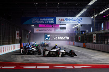 2024-07-21 - 37 CASSIDY Nick (nzl), Jaguar TCS Racing, Jaguar I-Type 6, action during the 2024 Hankook London ePrix, 10th meeting of the 2023-24 ABB FIA Formula E World Championship, on the ExCeL London from June 18 to 21, 2024 in London, United Kingdom - 2024 FORMULA E LONDON EPRIX - FORMULA E - MOTORS