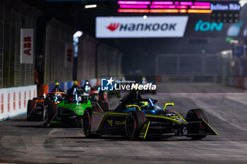 2024-07-21 - 11 DI GRASSI Lucas (bra), ABT CUPRA Formula E Team, Mahindra M9Electro, action during the 2024 Hankook London ePrix, 10th meeting of the 2023-24 ABB FIA Formula E World Championship, on the ExCeL London from June 18 to 21, 2024 in London, United Kingdom - 2024 FORMULA E LONDON EPRIX - FORMULA E - MOTORS