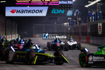 2024-07-21 - 21 DE VRIES Nyck (nld), Mahindra Racing, Mahindra M9Electro, action during the 2024 Hankook London ePrix, 10th meeting of the 2023-24 ABB FIA Formula E World Championship, on the ExCeL London from June 18 to 21, 2024 in London, United Kingdom - 2024 FORMULA E LONDON EPRIX - FORMULA E - MOTORS