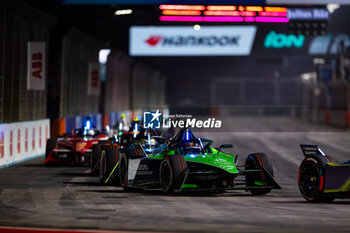 2024-07-21 - 16 BUEMI Sébastien (swi), Envision Racing, Jaguar I-Type 6, action during the 2024 Hankook London ePrix, 10th meeting of the 2023-24 ABB FIA Formula E World Championship, on the ExCeL London from June 18 to 21, 2024 in London, United Kingdom - 2024 FORMULA E LONDON EPRIX - FORMULA E - MOTORS