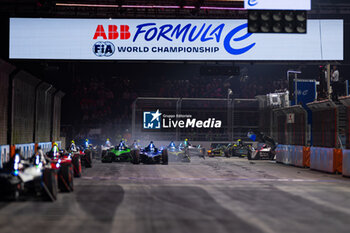 2024-07-21 - 07 GUNTHER Maximilian (ger), Maserati MSG Racing, Maserati Tipo Folgore, action during the 2024 Hankook London ePrix, 10th meeting of the 2023-24 ABB FIA Formula E World Championship, on the ExCeL London from June 18 to 21, 2024 in London, United Kingdom - 2024 FORMULA E LONDON EPRIX - FORMULA E - MOTORS