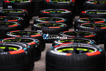 2024-11-05 - Hankook, tyre, tire during the pre-season testing of the 2024-25 ABB FIA Formula E World Championship, on the Circuit del Jarama from November 5 to 8, 2024 in San Sebastián de los Reyes, Spain - 2025 FORMULA E PRE-SEASON TEST - FORMULA E - MOTORS