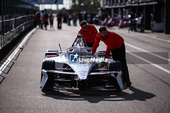 2024-11-05 - mecaniciens, mechanics Andretti Motorsport, portrait during the pre-season testing of the 2024-25 ABB FIA Formula E World Championship, on the Circuit del Jarama from November 5 to 8, 2024 in San Sebastián de los Reyes, Spain - 2025 FORMULA E PRE-SEASON TEST - FORMULA E - MOTORS