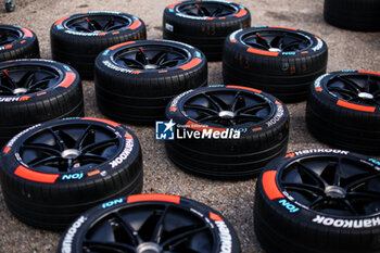 2024-11-05 - Hankook, tyre, tire during the pre-season testing of the 2024-25 ABB FIA Formula E World Championship, on the Circuit del Jarama from November 5 to 8, 2024 in San Sebastián de los Reyes, Spain - 2025 FORMULA E PRE-SEASON TEST - FORMULA E - MOTORS