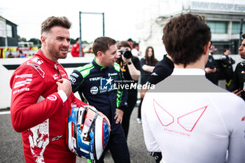 2024-11-05 - ROWLAND Oliver (gbr), Nissan Formula E Team, Nissan e-4ORCE, portrait during the pre-season testing of the 2024-25 ABB FIA Formula E World Championship, on the Circuit del Jarama from November 5 to 8, 2024 in San Sebastián de los Reyes, Spain - 2025 FORMULA E PRE-SEASON TEST - FORMULA E - MOTORS