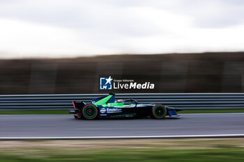 2024-11-05 - 16 BUEMI Sébastien (swi), Envision Racing, Jaguar I-Type 7, action during the pre-season testing of the 2024-25 ABB FIA Formula E World Championship, on the Circuit del Jarama from November 5 to 8, 2024 in San Sebastián de los Reyes, Spain - 2025 FORMULA E PRE-SEASON TEST - FORMULA E - MOTORS