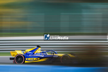 2024-11-05 - 22 MALONEY Zane (bar), Lola Yamaha ABT, Lola-Yamaha T001, action during the pre-season testing of the 2024-25 ABB FIA Formula E World Championship, on the Circuit del Jarama from November 5 to 8, 2024 in San Sebastián de los Reyes, Spain - 2025 FORMULA E PRE-SEASON TEST - FORMULA E - MOTORS