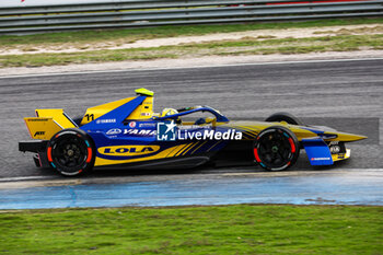 2024-11-05 - 11 DI GRASSI Lucas (bra), Lola Yamaha ABT, Lola-Yamaha T001, action during the pre-season testing of the 2024-25 ABB FIA Formula E World Championship, on the Circuit del Jarama from November 5 to 8, 2024 in San Sebastián de los Reyes, Spain - 2025 FORMULA E PRE-SEASON TEST - FORMULA E - MOTORS