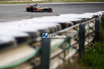 2024-11-05 - 08 BIRD Sam (gbr), NEOM McLaren Formula E Team, Nissan e-4ORCE 05, action during the pre-season testing of the 2024-25 ABB FIA Formula E World Championship, on the Circuit del Jarama from November 5 to 8, 2024 in San Sebastián de los Reyes, Spain - 2025 FORMULA E PRE-SEASON TEST - FORMULA E - MOTORS