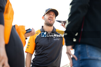 2024-11-05 - BIRD Sam (gbr), NEOM McLaren Formula E Team, Nissan e-4ORCE 05, portrait during the pre-season testing of the 2024-25 ABB FIA Formula E World Championship, on the Circuit del Jarama from November 5 to 8, 2024 in San Sebastián de los Reyes, Spain - 2025 FORMULA E PRE-SEASON TEST - FORMULA E - MOTORS