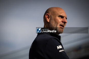 2024-11-05 - DODDS Jeff, Chief Executive Officer - Formula E, portrait during the pre-season testing of the 2024-25 ABB FIA Formula E World Championship, on the Circuit del Jarama from November 5 to 8, 2024 in San Sebastián de los Reyes, Spain - 2025 FORMULA E PRE-SEASON TEST - FORMULA E - MOTORS