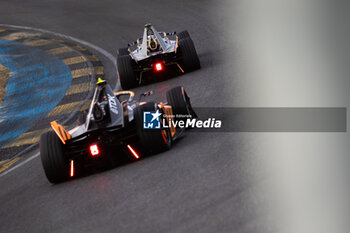 2024-11-05 - 25 VERGNE Jean-Eric (fra), DS Penske, DS E-Tense FE25, action, 05 BARNARD Taylor (gbr), NEOM McLaren Formula E Team, Nissan e-4ORCE 05, action during the pre-season testing of the 2024-25 ABB FIA Formula E World Championship, on the Circuit del Jarama from November 5 to 8, 2024 in San Sebastián de los Reyes, Spain - 2025 FORMULA E PRE-SEASON TEST - FORMULA E - MOTORS