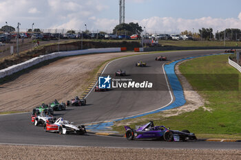 2024-11-07 - Start of the simulation race during the pre-season testing of the 2024-25 ABB FIA Formula E World Championship, on the Circuit del Jarama from November 5 to 8, 2024 in San Sebastián de los Reyes, Spain - 2025 FORMULA E PRE-SEASON TEST - FORMULA E - MOTORS