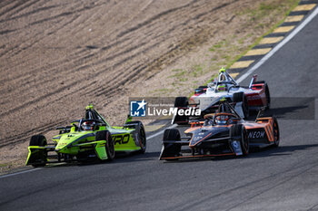 2024-11-07 - 08 BIRD Sam (gbr), NEOM McLaren Formula E Team, Nissan e-4ORCE 05, action and 33 TICKTUM Dan (gbr), Kiro Race Co, Porsche 99X Electric, action during the pre-season testing of the 2024-25 ABB FIA Formula E World Championship, on the Circuit del Jarama from November 5 to 8, 2024 in San Sebastián de los Reyes, Spain - 2025 FORMULA E PRE-SEASON TEST - FORMULA E - MOTORS