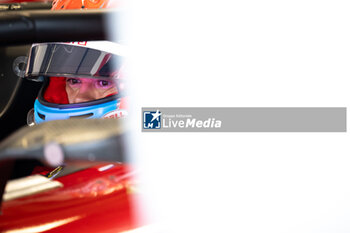 2024-11-07 - DE VRIES Nyck (nld), Mahindra Racing, Mahindra M11 Electro, portrait during the pre-season testing of the 2024-25 ABB FIA Formula E World Championship, on the Circuit del Jarama from November 5 to 8, 2024 in San Sebastián de los Reyes, Spain - 2025 FORMULA E PRE-SEASON TEST - FORMULA E - MOTORS