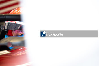 2024-11-07 - DE VRIES Nyck (nld), Mahindra Racing, Mahindra M11 Electro, portrait during the pre-season testing of the 2024-25 ABB FIA Formula E World Championship, on the Circuit del Jarama from November 5 to 8, 2024 in San Sebastián de los Reyes, Spain - 2025 FORMULA E PRE-SEASON TEST - FORMULA E - MOTORS