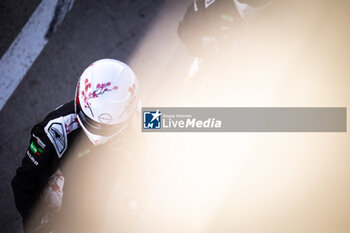 2024-11-07 - Mecaniciens mechanics, Nissan Formula E Team, Nissan e-4ORCE 04, portrait, pit boost during the pre-season testing of the 2024-25 ABB FIA Formula E World Championship, on the Circuit del Jarama from November 5 to 8, 2024 in San Sebastián de los Reyes, Spain - 2025 FORMULA E PRE-SEASON TEST - FORMULA E - MOTORS