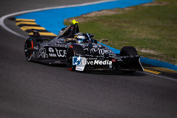 2024-11-07 - 37 CASSIDY Nick (nzl), Jaguar TCS Racing, Jaguar I-Type 7, action during the pre-season testing of the 2024-25 ABB FIA Formula E World Championship, on the Circuit del Jarama from November 5 to 8, 2024 in San Sebastián de los Reyes, Spain - 2025 FORMULA E PRE-SEASON TEST - FORMULA E - MOTORS