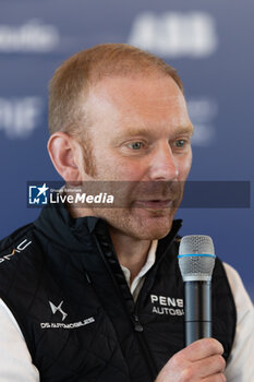 2024-11-07 - CHARLES Phil, DS Penske Formula E Team Deputy Team Principal, portrait during the pre-season testing of the 2024-25 ABB FIA Formula E World Championship, on the Circuit del Jarama from November 5 to 8, 2024 in San Sebastián de los Reyes, Spain - 2025 FORMULA E PRE-SEASON TEST - FORMULA E - MOTORS