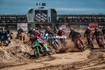 2024-04-07 - Motocross World Championship-Round 3-MXGP of SARDEGNA-Riola Sardo-07 Aprile 2024-MXGP Class-Start - MXGP OF SARDEGNA - MOTOCROSS - MOTORS