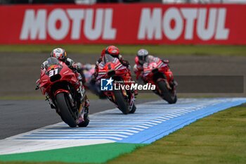 2024-10-05 - Sprint Race for Motul Grand Prix of Japan of MotoGP at Motegi Circuit. October 05, 2024 In picture: Pedro Acosta and Francesco Bagnaia Carrera al sprint del Gran Premio Motul de MotoGP de Japon en el circuito de Motegi. 5 de Octubre de 2024 POOL/ MotoGP.com / Cordon Press Images will be for editorial use only. Mandatory credit: ?MotoGP.com Cordon Press Cordon Press - SPRINT RACE MOTOGP JAPAN GRAND PRIX - MOTOGP - MOTORS