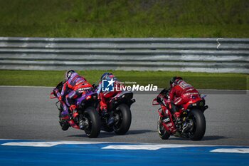 26/10/2024 - Sprint Race for PT Thailand Grand Prix of MotoGP at Chang International Circuit. October 26, 2024 In picture: Jorge Martin , Francesco Bagnaia and Marc Marquez Carrera al Sprint del Gran Premio de MotoGP de Thailandia en el Circuito Internacional de Chang. 26 de Octubre de 2024 POOL/ MotoGP.com / Cordon Press Images will be for editorial use only. Mandatory credit: ?MotoGP.com Cordon Press Cordon Press Cordon Press - SPRINT RACE MOTOGP THAILAND GRAND PRIX - MOTOGP - MOTORI