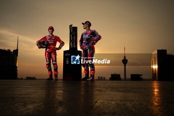 30/10/2024 - Events before Petronas Grand Prix of Malaysia of MotoGP at Sepang Circuit. October 30 2024 In picture: Jorge Martin and Francesco Bagnaia in a stunning photo & filming session sees the duo face down at sunset ahead of the Petronas Grand Prix of Malaysia Eventos previos al Gran Premio de MotoGP de Malasia en el Circuito Internacional de Sepang. 30 de Octubre de 2024 POOL/ MotoGP.com / Cordon Press Images will be for editorial use only. Mandatory credit: ?MotoGP.com Cordon Press - EVENTS MOTOGP GRAND PRIX OF MALAYSIA - MOTOGP - MOTORI