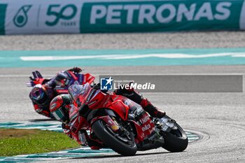 2024-11-03 - Races of Petronas Grand Prix of Malaysia of MotoGP at Sepang Circuit. November 03 2024 In picture: Francesco Bagnaia and Jorge Martin Carreras del Gran Premio de MotoGP de Malasia en el Circuito Internacional de Sepang. 03 de Noviembre de 2024 POOL/ MotoGP.com / Cordon Press Images will be for editorial use only. Mandatory credit: ?MotoGP.com Cordon Press - RACES MOTOGP GRAND PRIX OF MALAYSIA - MOTOGP - MOTORS