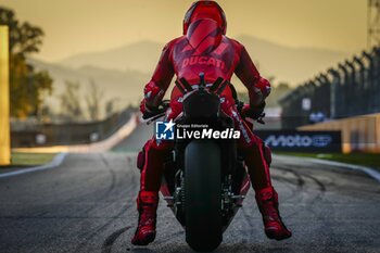 19/11/2024 - First MotoGP test at Barcelona-Catalunya Circuit. November 19 2024. In picture: Ducati Lenovo teammate Marc Marquez Primeros tests de MotoGP en el Circuito de Barcelona-Catalunya. 19 de Noviembre de 2024 POOL/ MotoGP.com / Cordon Press Images will be for editorial use only. Mandatory credit: ?MotoGP.com Cordon Press - MOTOGP TEST AT BARCELONA-CATALUNYA CIRCUIT - MOTOGP - MOTORI