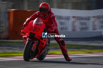 19/11/2024 - First MotoGP test at Barcelona-Catalunya Circuit. November 19 2024. In picture: Ducati Lenovo teammate Marc Marquez Primeros tests de MotoGP en el Circuito de Barcelona-Catalunya. 19 de Noviembre de 2024 POOL/ MotoGP.com / Cordon Press Images will be for editorial use only. Mandatory credit: ?MotoGP.com Cordon Press - MOTOGP TEST AT BARCELONA-CATALUNYA CIRCUIT - MOTOGP - MOTORI