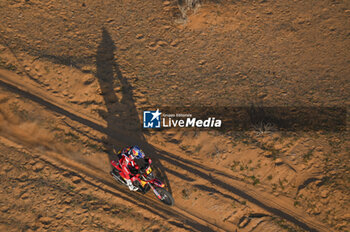2024-01-06 - 04 SUNDERLAND Sam (gbr), Red Bull KTM GasGas Factory Racing, GasGas, Moto, action during the Stage 1 of the Dakar 2024 on January 6, 2024 between Al-Ula and Al Henakiyah, Saudi Arabia - DAKAR 2024 - STAGE 1 - RALLY - MOTORS