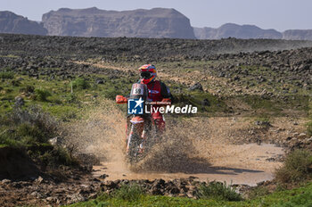 2024-01-06 - 59 ARREDONDO Francisco (gtm), Bas World KTM Racing Team, KTM, Moto, FIM W2RC, action during the Stage 1 of the Dakar 2024 on January 6, 2024 between Al-Ula and Al Henakiyah, Saudi Arabia - DAKAR 2024 - STAGE 1 - RALLY - MOTORS