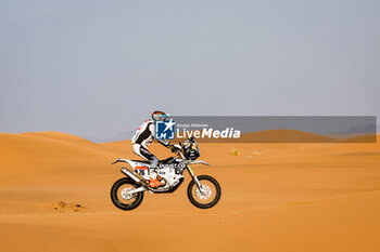 2024-01-07 - 76 LEPAN Jean-Loup (fra), DUUST Diverse Racing, KTM, Moto, FIM W2RC, action during the Stage 2 of the Dakar 2024 on January 7, 2024 between Al Henakiyah and Al Duwadimi, Saudi Arabia - DAKAR 2024 - STAGE 2 - RALLY - MOTORS