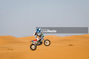 2024-01-07 - 57 MONTANARI Tommaso (ita), Fantic Racing Rally Team, Fantic, Moto, action during the Stage 2 of the Dakar 2024 on January 7, 2024 between Al Henakiyah and Al Duwadimi, Saudi Arabia - DAKAR 2024 - STAGE 2 - RALLY - MOTORS