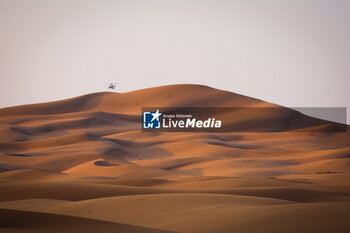 2024-01-07 - dunes during the Stage 2 of the Dakar 2024 on January 7, 2024 between Al Henakiyah and Al Duwadimi, Saudi Arabia - DAKAR 2024 - STAGE 2 - RALLY - MOTORS