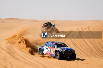 2024-01-07 - 236 CHABOT Ronan (fra), PILLOT Gilles (fra), Overdrive Racing, Toyota Hilux, FIA Ultimate, action during the Stage 3 of the Dakar 2024 on January 8, 2024 between Al Duwadimi and Al Salamiya, Saudi Arabia - DAKAR 2024 - STAGE 3 - RALLY - MOTORS