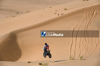 2024-01-08 - 16 DUMONTIER Romain (fra), Team Dumontier Racing, Husqvarna, Moto, FIM W2RC, action during the Stage 3 of the Dakar 2024 on January 8, 2024 between Al Duwadimi and Al Salamiya, Saudi Arabia - DAKAR 2024 - STAGE 3 - RALLY - MOTORS