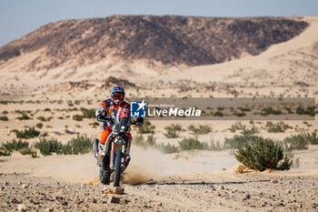 2024-01-09 - 34 GYENES Emanuel (rou), Autonet Motorcycle Team, KTM, Moto, Originals by Motul, action during the Stage 4 of the Dakar 2024 on January 9, 2024 between Al Salamiya and Al-Hofuf, Saudi Arabia - DAKAR 2024 - STAGE 4 - RALLY - MOTORS