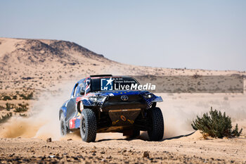 2024-01-09 - 236 CHABOT Ronan (fra), PILLOT Gilles (fra), Overdrive Racing, Toyota Hilux, FIA Ultimate, action during the Stage 4 of the Dakar 2024 on January 9, 2024 between Al Salamiya and Al-Hofuf, Saudi Arabia - DAKAR 2024 - STAGE 4 - RALLY - MOTORS