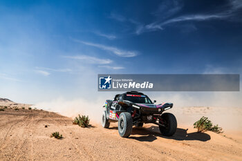 2024-01-09 - 232 THOMASSE Pascale (fra), BRUCY Arnold (fra), MD Rallye Sport, MD Optimus, Motul, FIA Ultimate, action during the Stage 4 of the Dakar 2024 on January 9, 2024 between Al Salamiya and Al-Hofuf, Saudi Arabia - DAKAR 2024 - STAGE 4 - RALLY - MOTORS