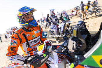 2024-01-09 - Medeiros Marcelo (bra), Taguartur Racing Team, Yamaha, Quad, FIM W2RC, portrait during the Stage 4 of the Dakar 2024 on January 9, 2024 between Al Salamiya and Al-Hofuf, Saudi Arabia - DAKAR 2024 - STAGE 4 - RALLY - MOTORS