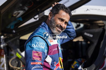 2024-01-09 - AL-ATTIYAH Nasser (qat), Nasser Racing, Prodrive Hunter, FIA Ultimate, FIA W2RC, portrait during the Stage 4 of the Dakar 2024 on January 9, 2024 between Al Salamiya and Al-Hofuf, Saudi Arabia - DAKAR 2024 - STAGE 4 - RALLY - MOTORS
